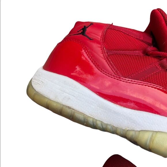 RARE 2017 Air Jordan 11 Retro Win Like 96 Size 7 - Picture 6 of 16